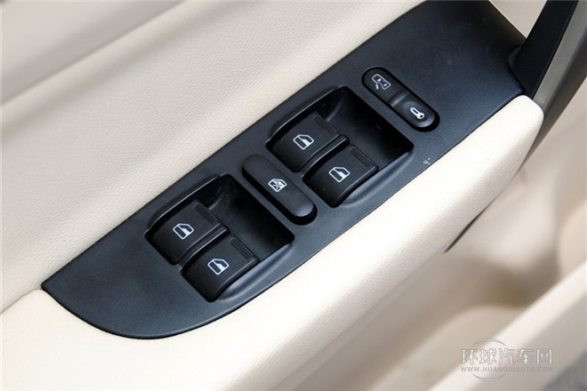2012款 三厢 1.6L CVT进取型
