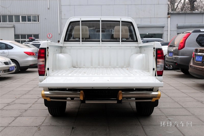 2013款 2.4L汽油四驱标准型