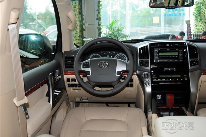 2012款 4.0L 自动VX