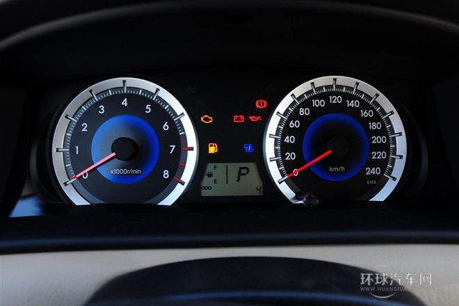2013款 1.6L 手动卓越版