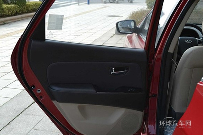 2011款 1.6L 自动舒适型