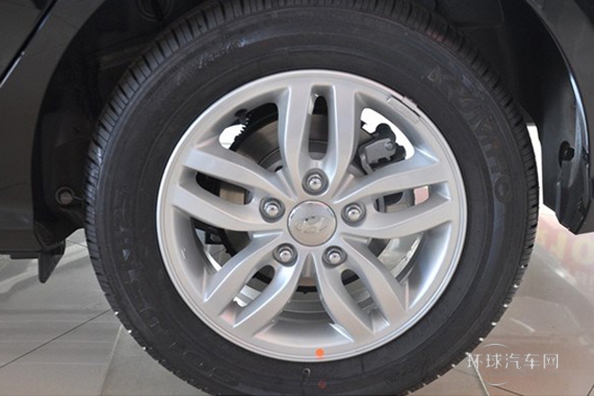 2011款 1.8L 自动豪华型