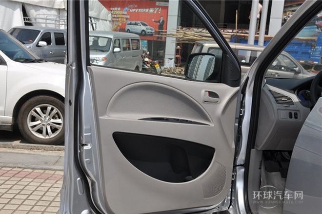 2011款 2.0L 手动挡经典型
