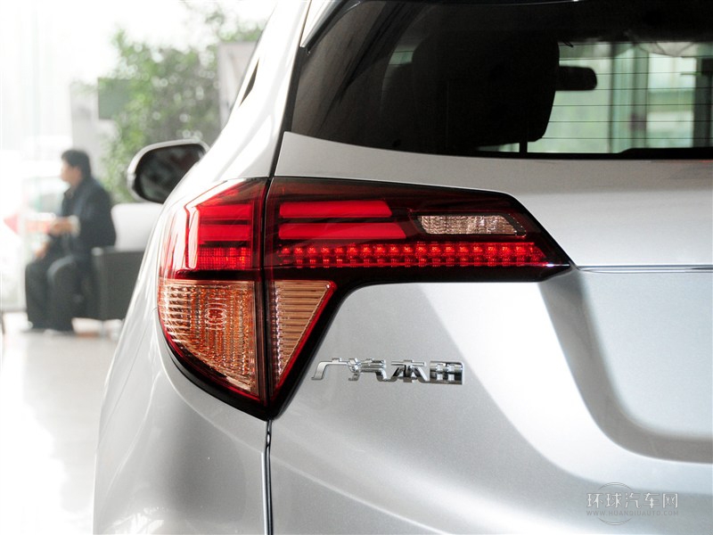 2015款 1.8L CVT四驱旗舰型