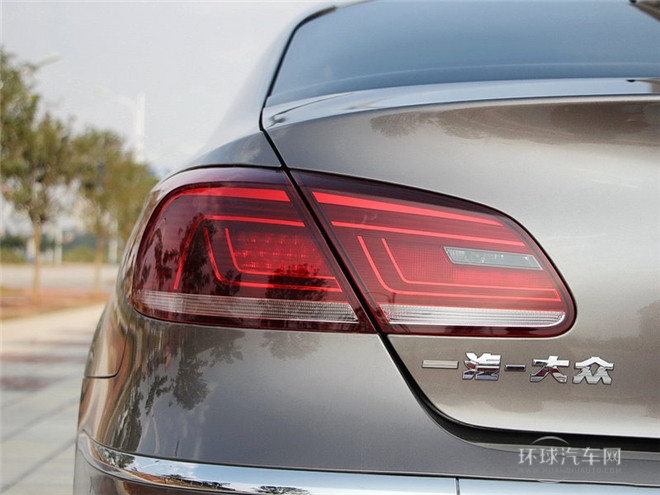 2015款 2.0TSI 尊贵型