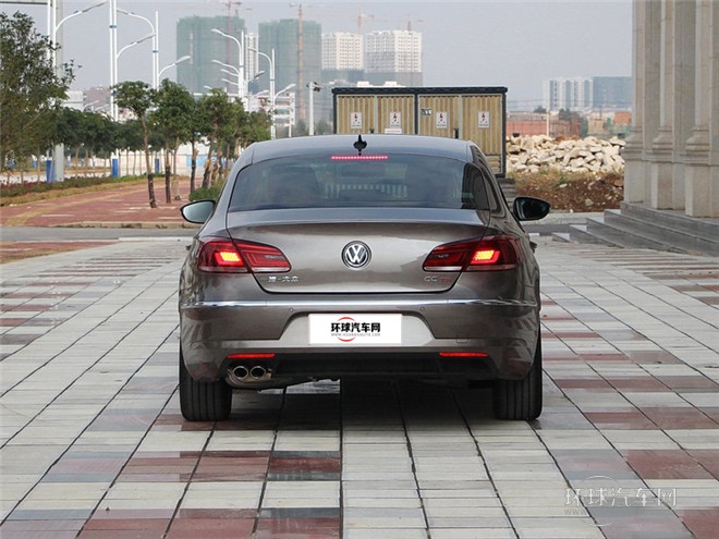 2015款 2.0TSI 尊贵型