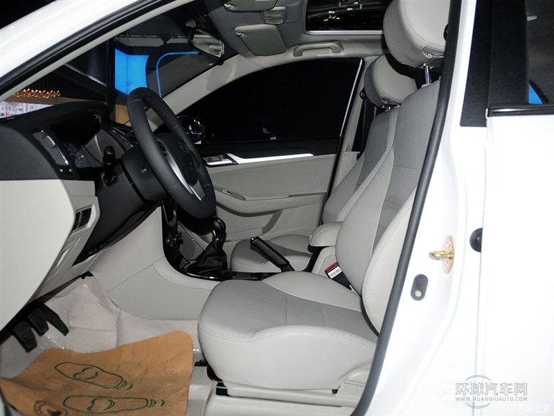 2015款 1.3T 6MT 尊贵型