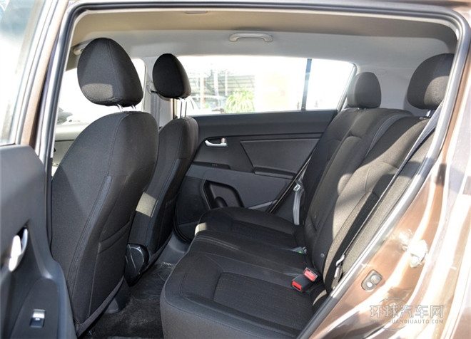 2015款 2.0L 手动两驱版GL
