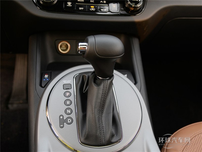 2015款 2.4L 自动四驱版Premium
