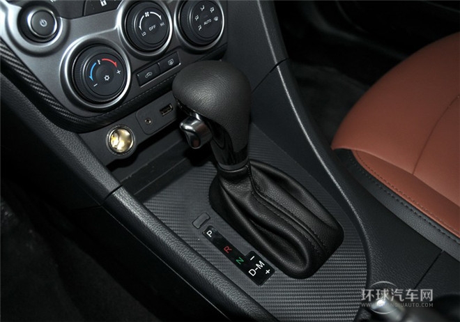 2015款 1.6L 手动天窗版